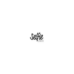 Selfie Leslie logo